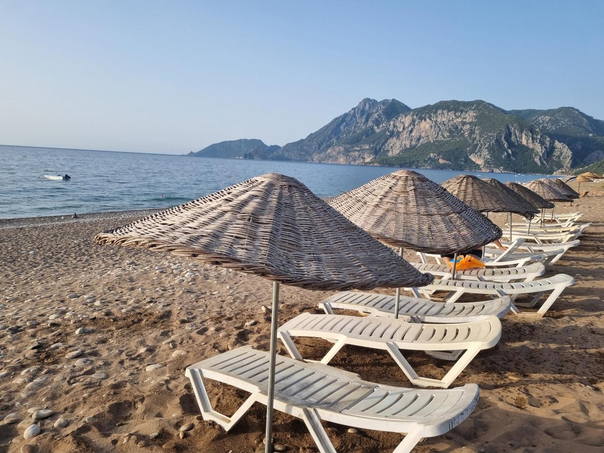 Ugur Pansiyon Bungalows Cirali Exterior foto