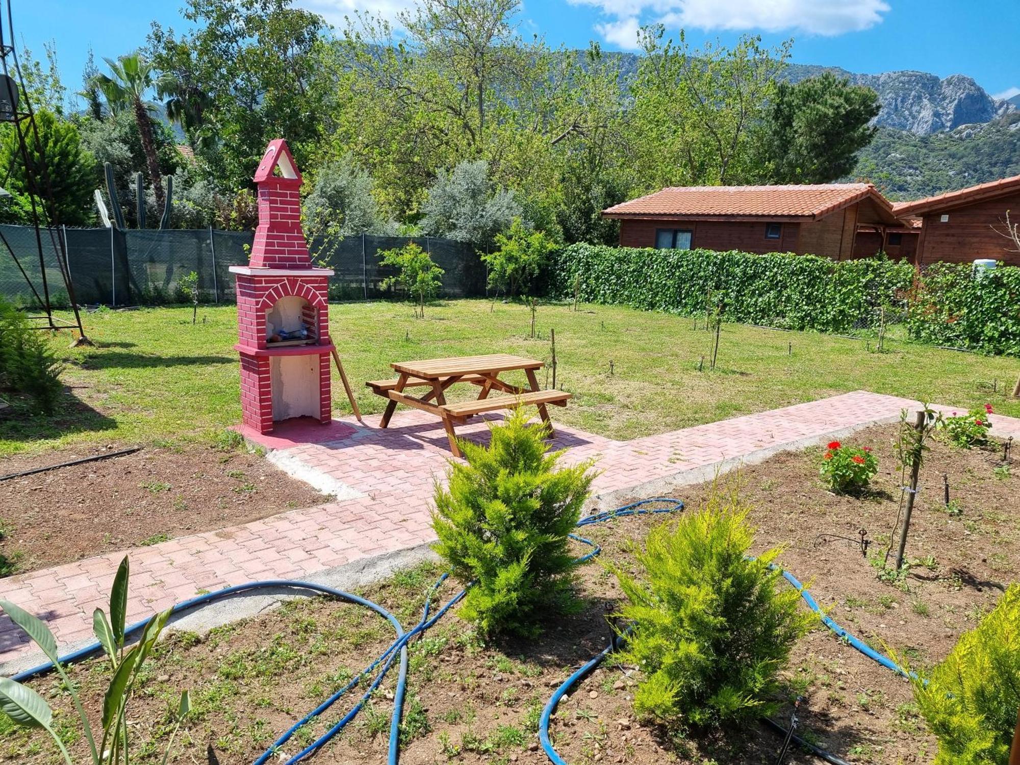 Ugur Pansiyon Bungalows Cirali Exterior foto