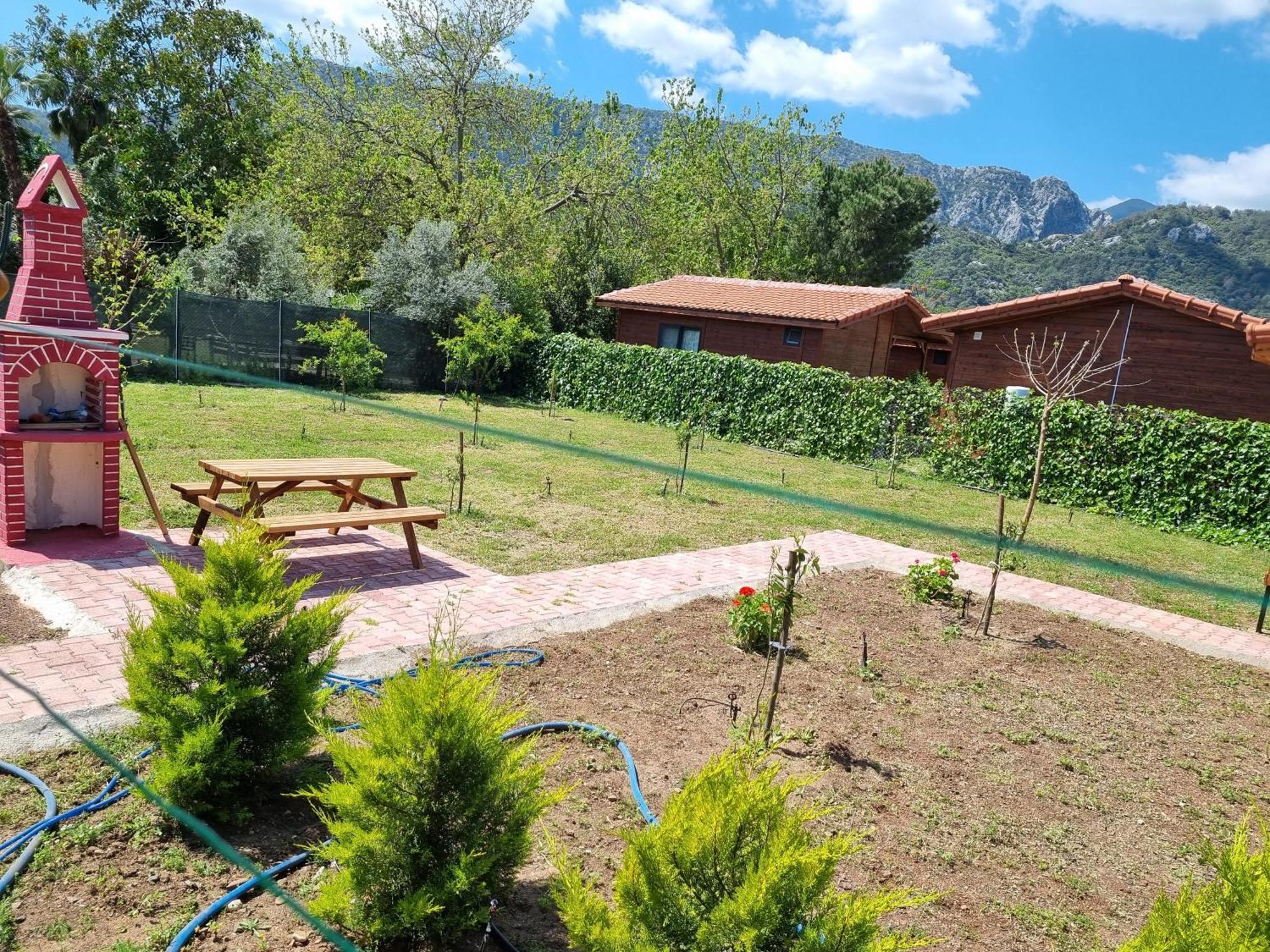 Ugur Pansiyon Bungalows Cirali Exterior foto